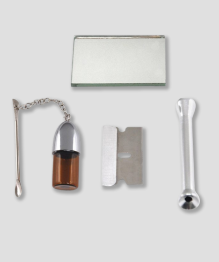 Snuff kit