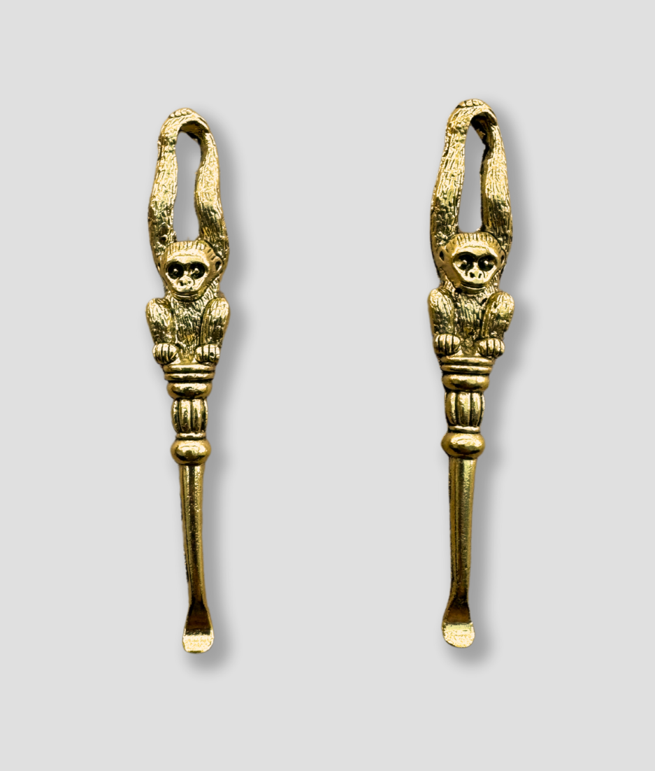 Metal snuff spoons