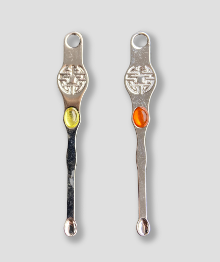 Silver ketchup scoop - silver scoop - snuff article
