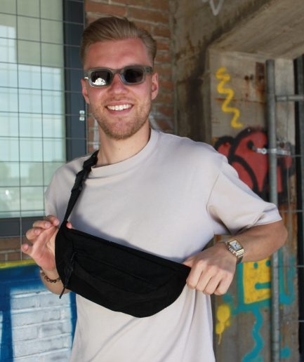 Black fanny pack bag