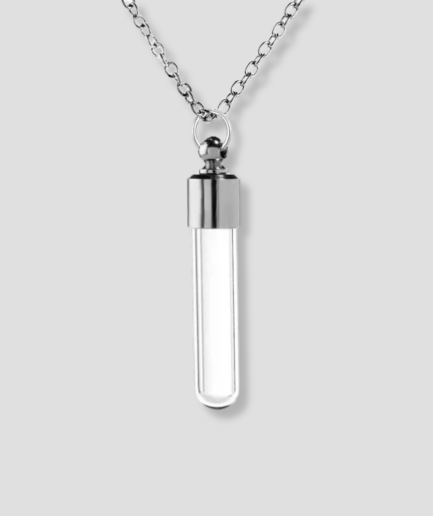 Necklace-with-pendant-storage-pouch.png