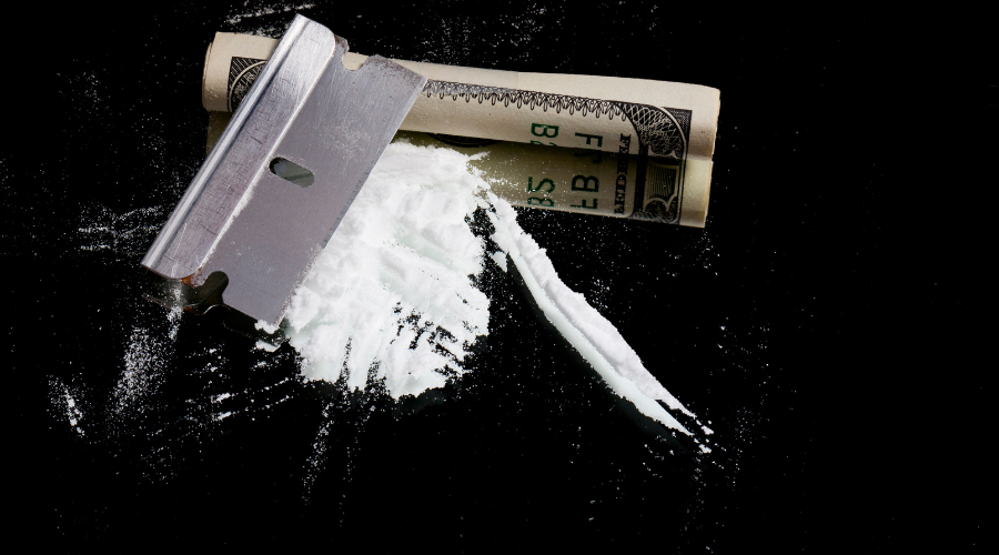 Can you urinate while using cocaine?