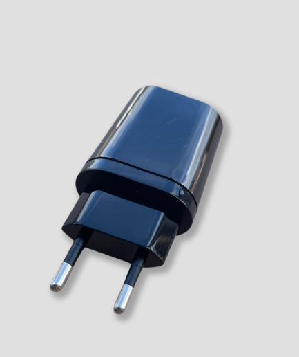 Storage-Compartment-Secret-Charger.png