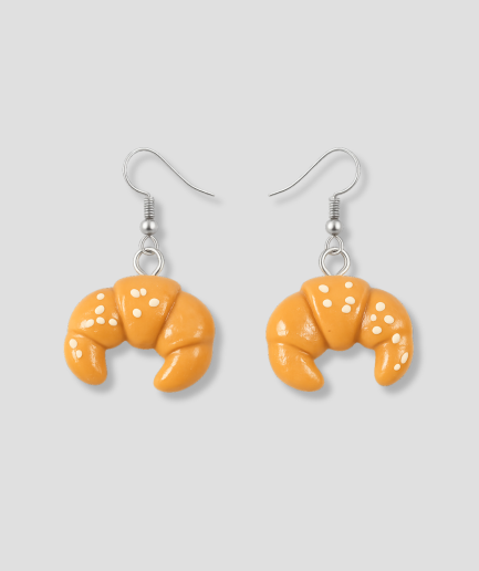 croissant-earring.png