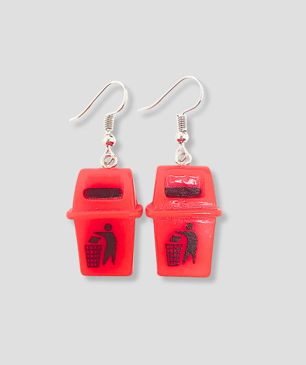 trash-can-gray-earrings.png
