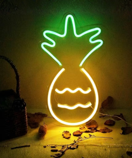 neon pineapple light