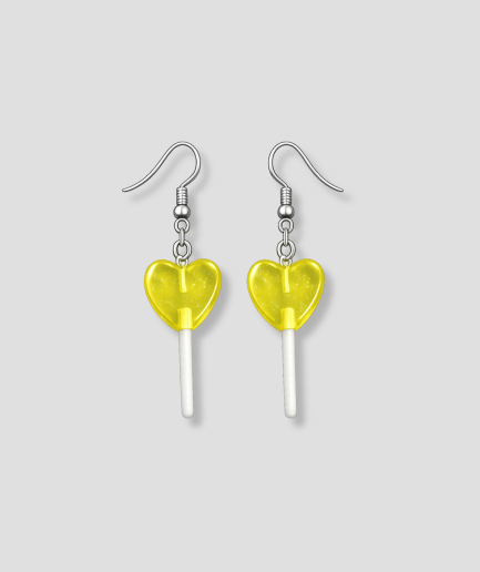 Heart-shaped lollipop