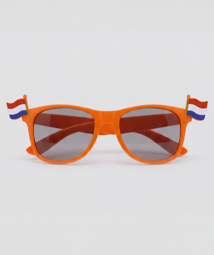 Holland Bril, bril met oranje montuur en zwart glazen